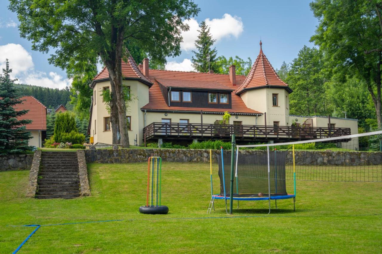 Willa Wiezyczki Świeradów-Zdrój Esterno foto